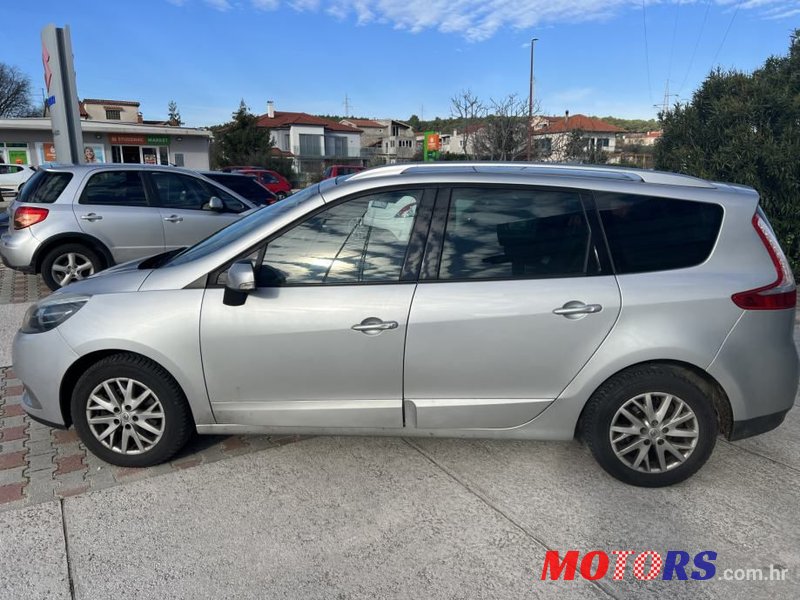 2014' Renault Grand Scenic Dci photo #3