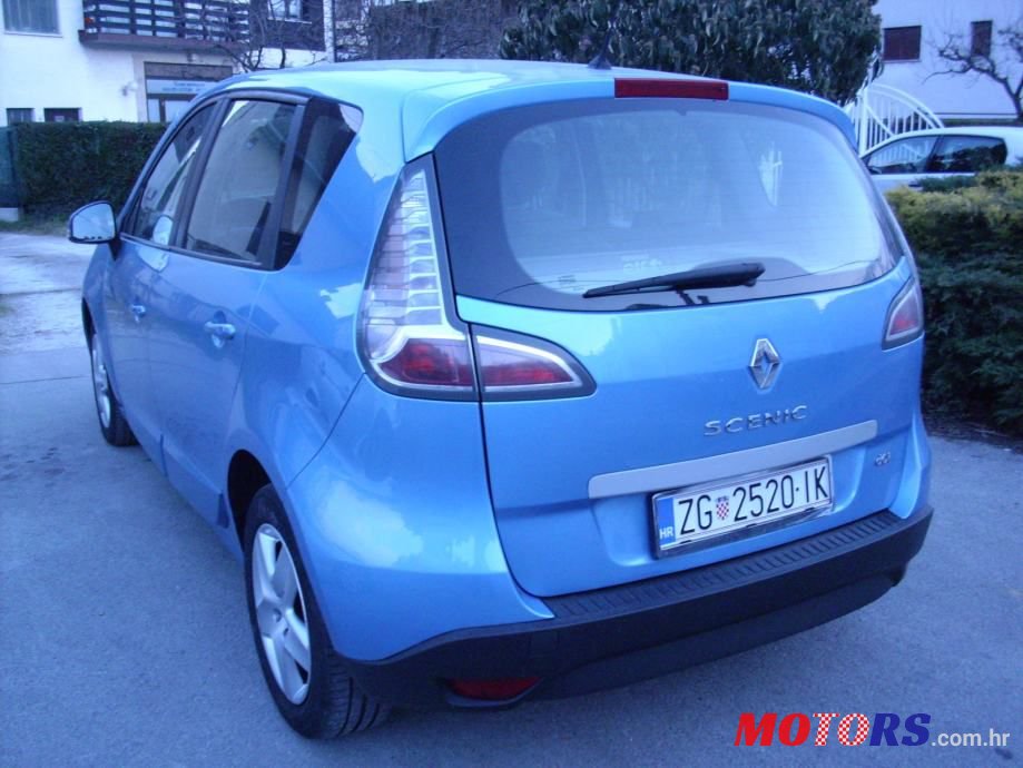 2014' Renault Scenic Dci 95 photo #4