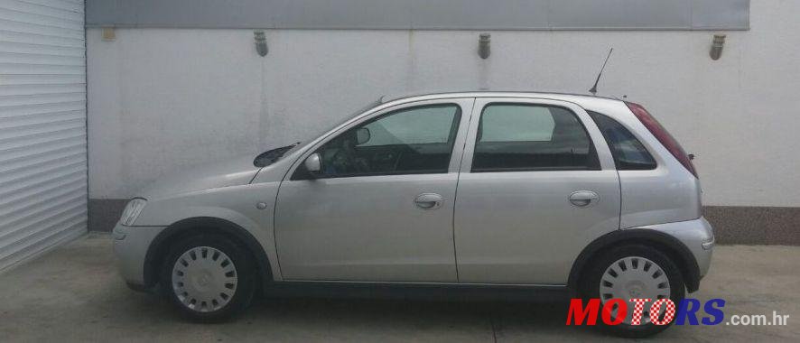 2004' Opel Corsa 1,3 Cdti photo #1