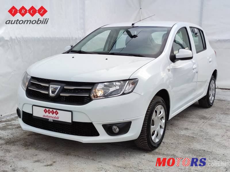 2015' Dacia Sandero photo #1