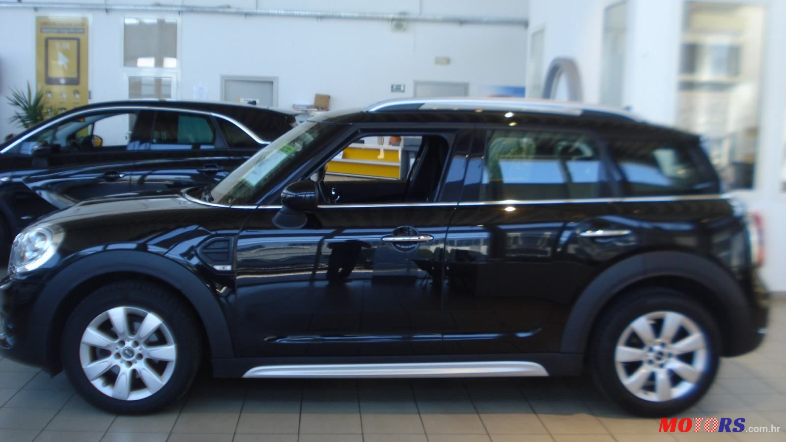 2019' MINI Countryman Mini One D photo #3