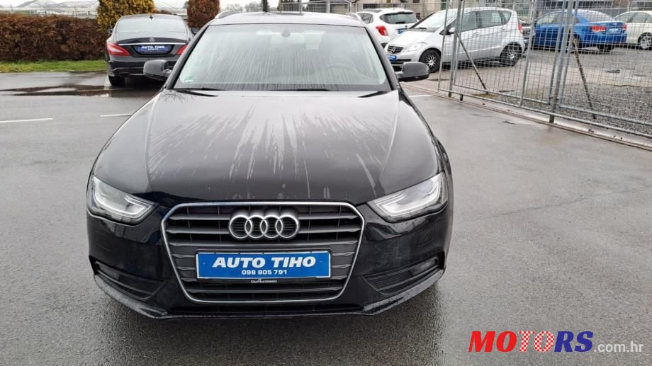 2014' Audi A4 Avant photo #2