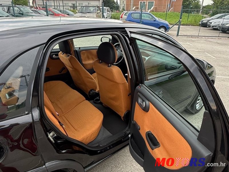 2003' Opel Corsa 1,3 Cdti photo #3