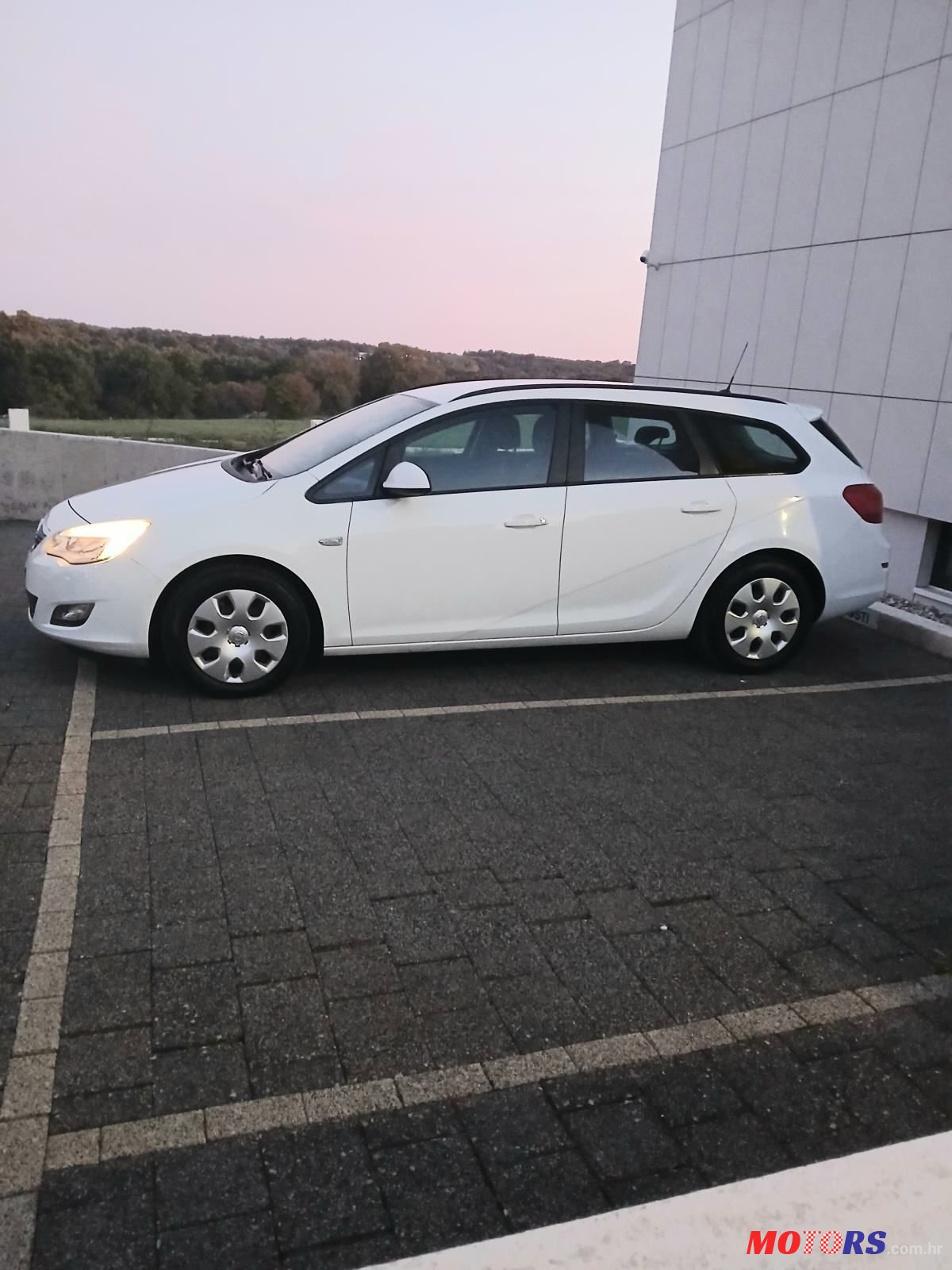 2012' Opel Astra 1,3 Cdti photo #2