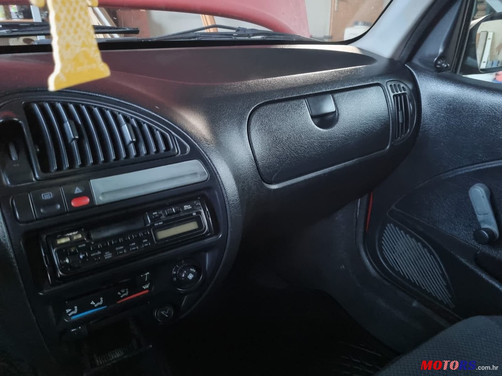 2001' Citroen Saxo 1,1 I A photo #6