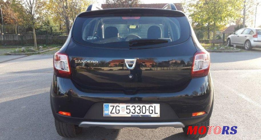2016' Dacia Sandero photo #1