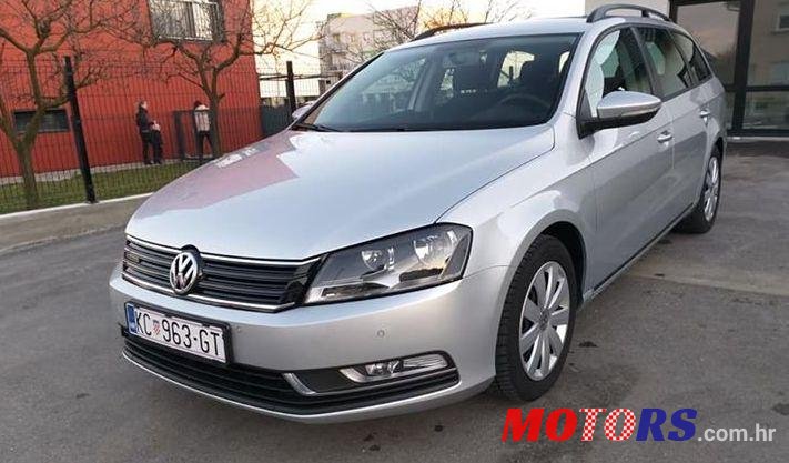 2013' Volkswagen Passat Variant photo #1