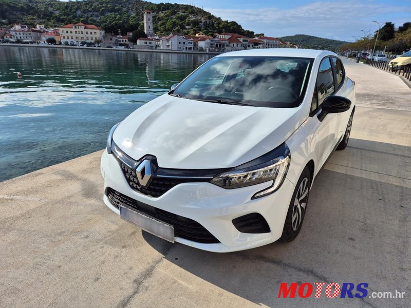 2023' Renault Clio Tce photo #1