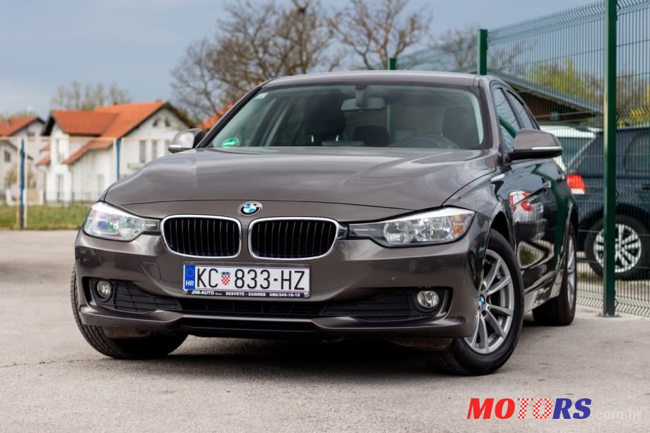 2012' BMW Serija 3 316D photo #1