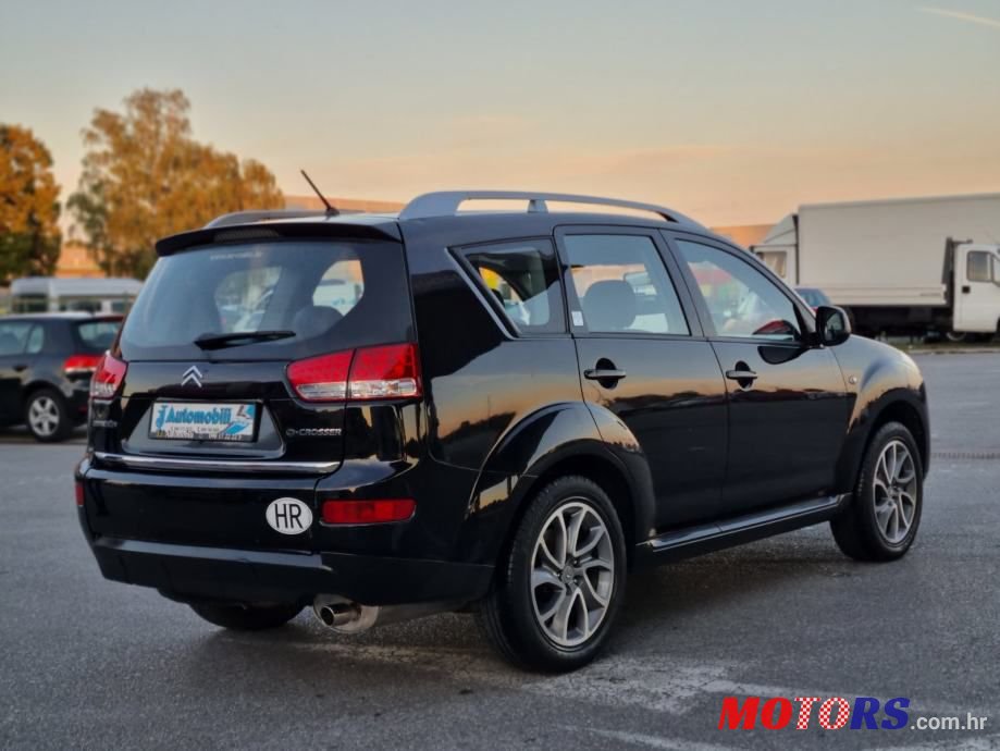 2009' Citroen C Crosser 2.4 photo #6