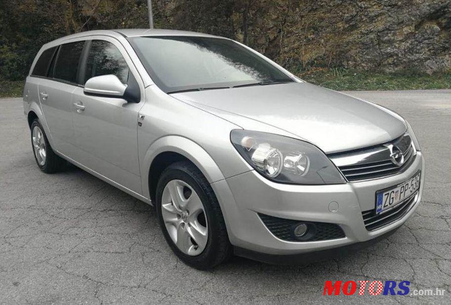 2010' Opel Astra Karavan photo #1