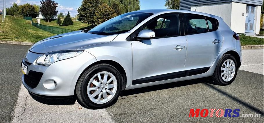 2010' Renault Megane 1,6 16V photo #1
