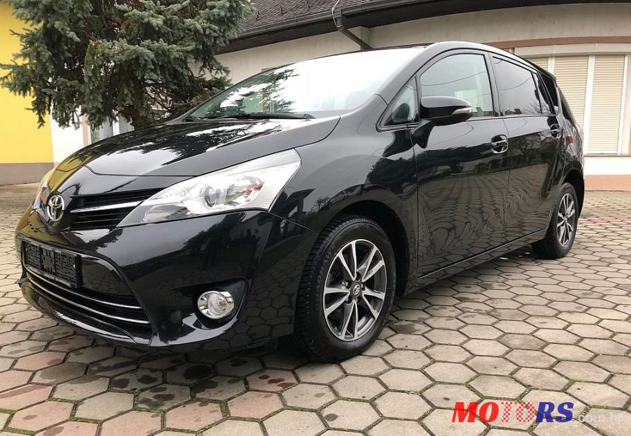 2014' Toyota Verso 2,0 D-4D photo #1