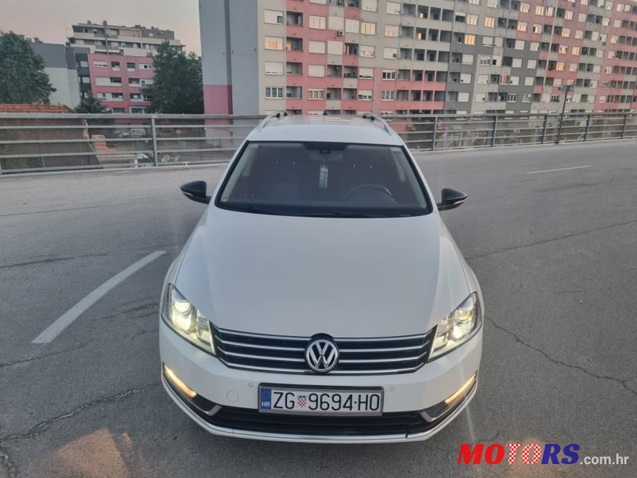 2014' Volkswagen Passat Variant photo #2