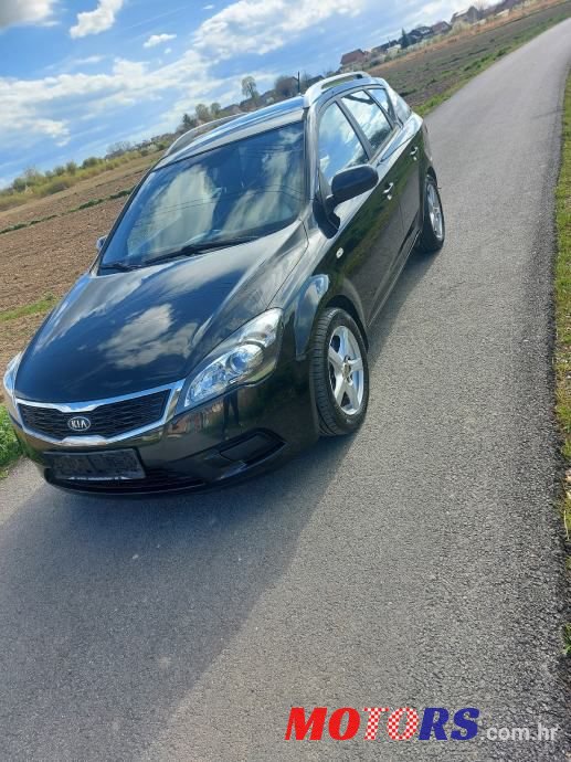 2009' Kia Ceed Sportswagon photo #1