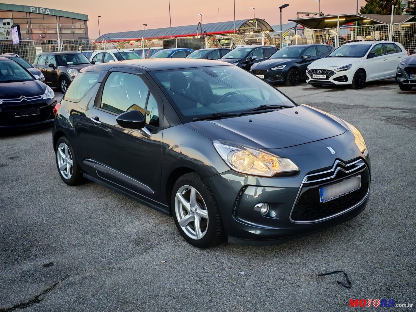 2013' Citroen DS3 1,2 Vti photo #1