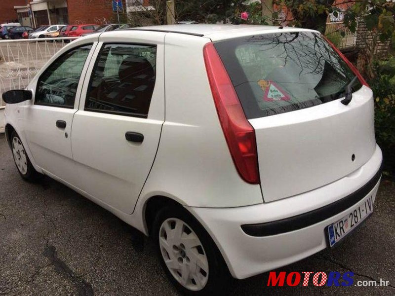 2002' Fiat Punto 1,9 Ds photo #1