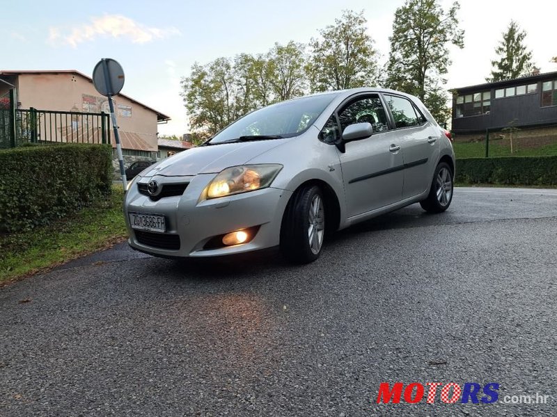 2007' Toyota Auris Sport photo #2