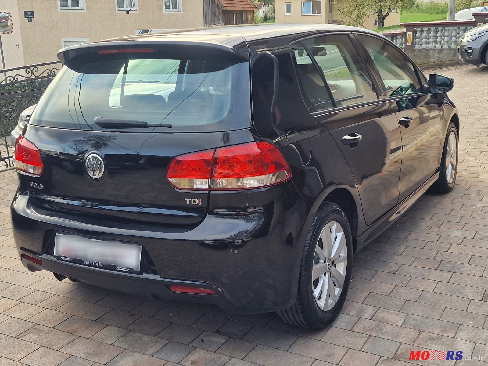 2011' Volkswagen Golf VI 1,6 Tdi photo #5