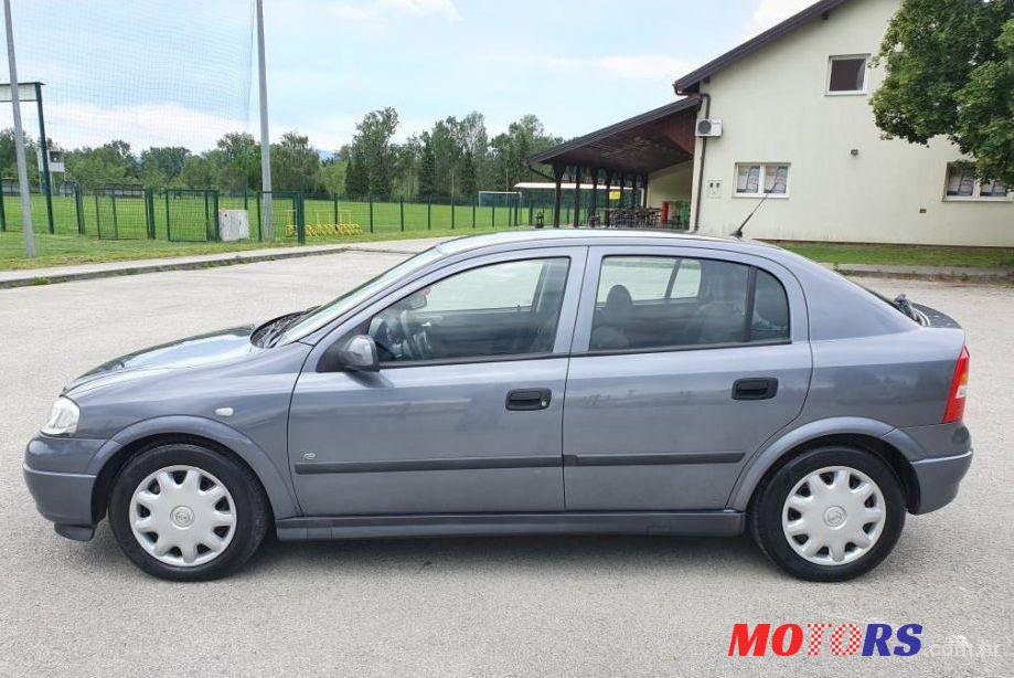 2007' Opel Astra 1,6 photo #1