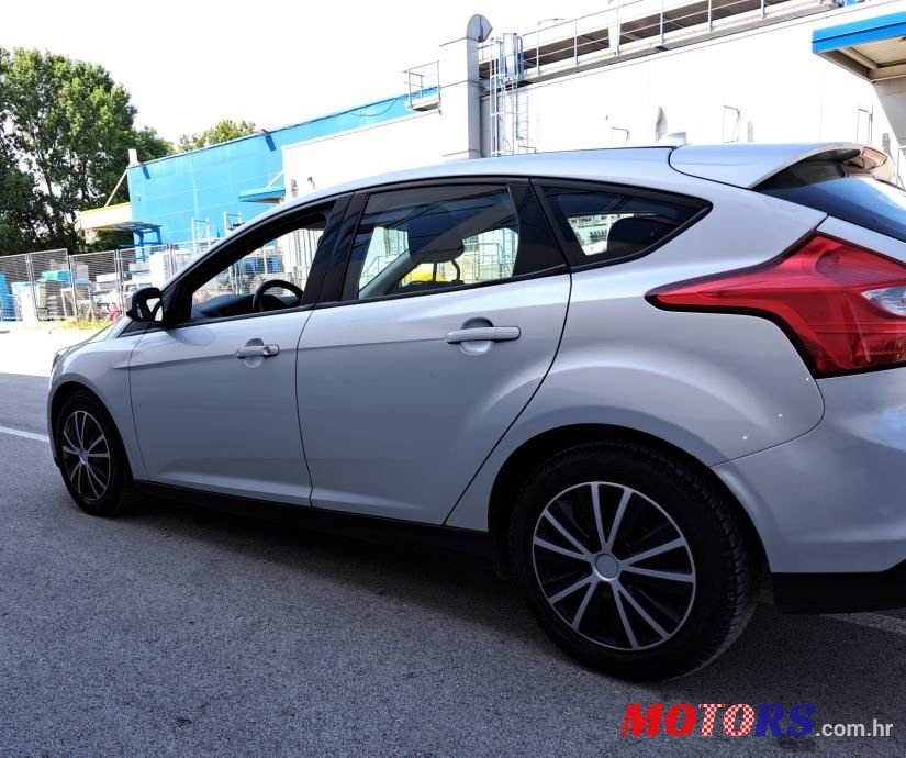2011' Ford Focus 1,6 photo #3