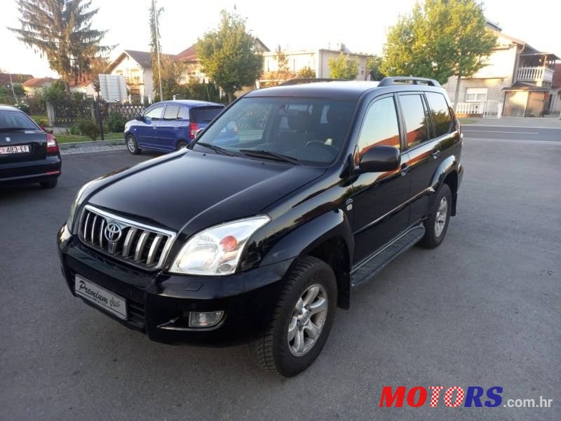 2007' Toyota Land Cruiser 3,0 D-4D photo #1