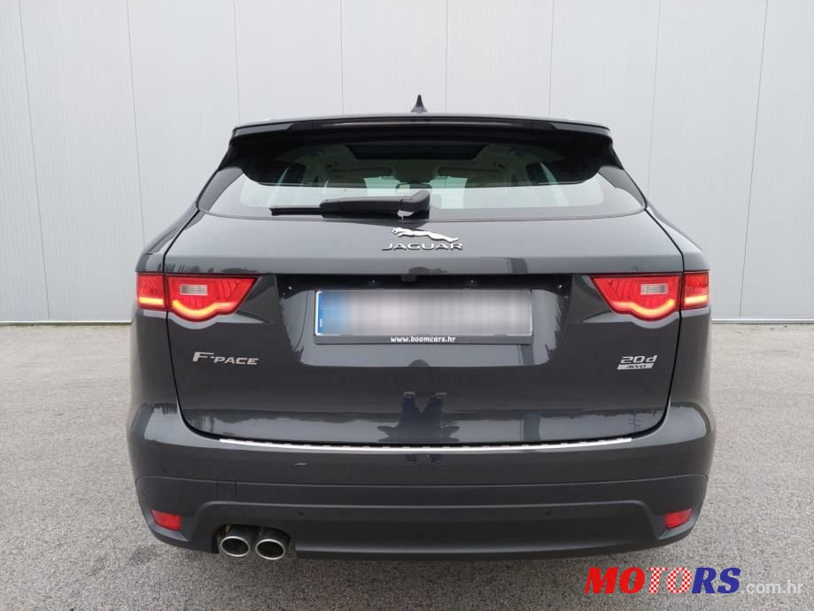 2017' Jaguar F-Pace 2.0 D photo #6