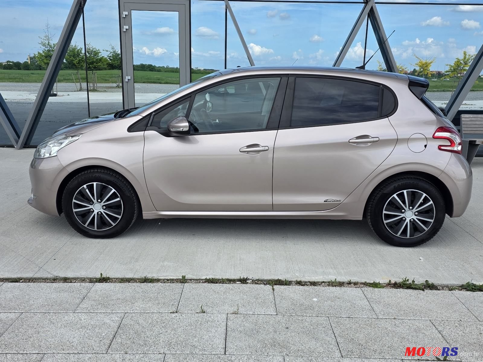 2013' Peugeot 208 1,2 Vti photo #3