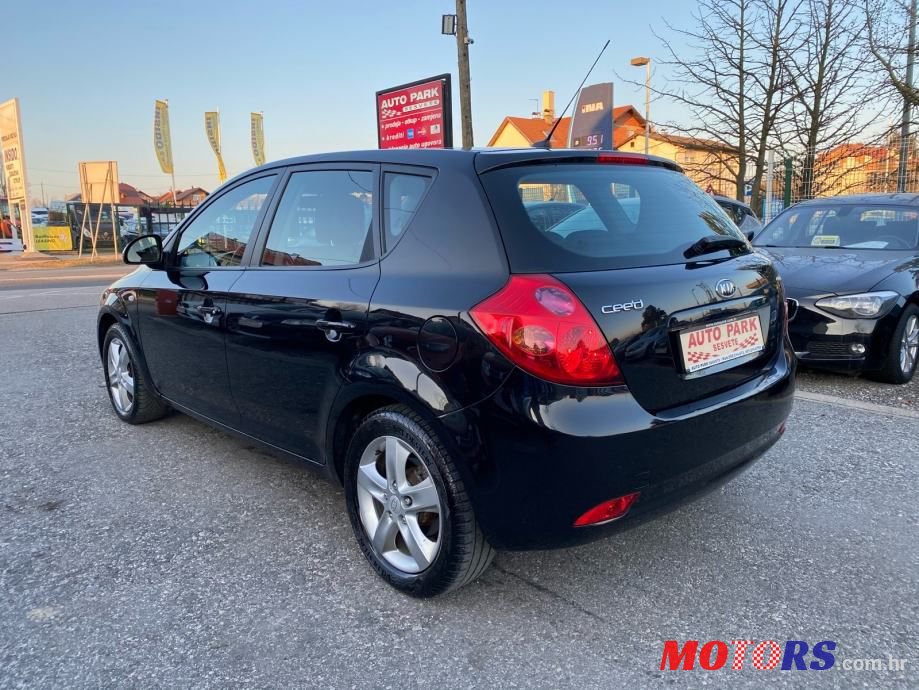 2009' Kia Ceed 1,6 Crdi Ex Sport photo #2
