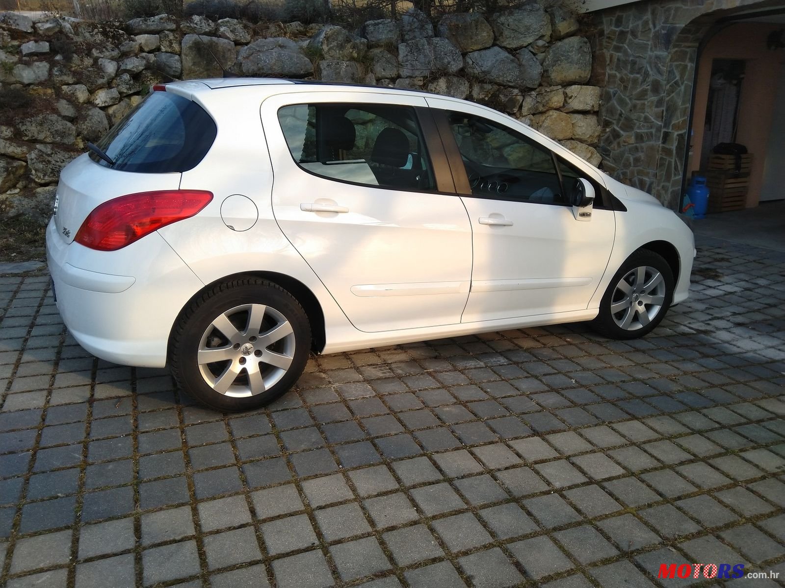 2009' Peugeot 308 xt photo #2