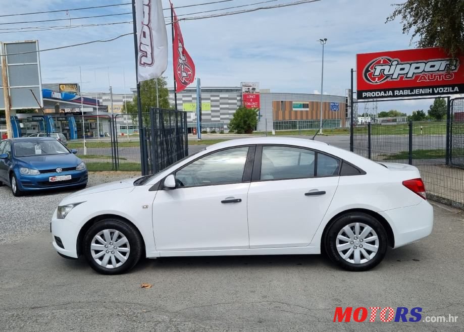 2010' Chevrolet Cruze 1,6 photo #3