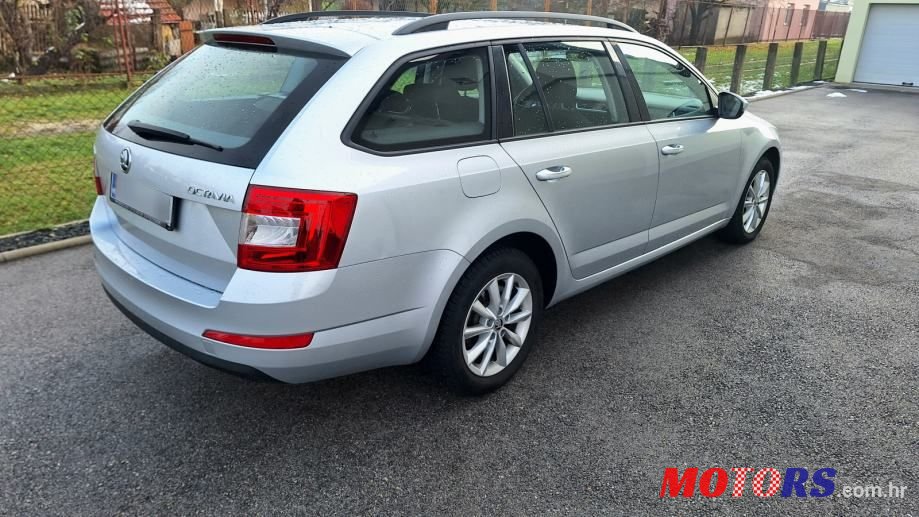 2017' Skoda Octavia Combi photo #3