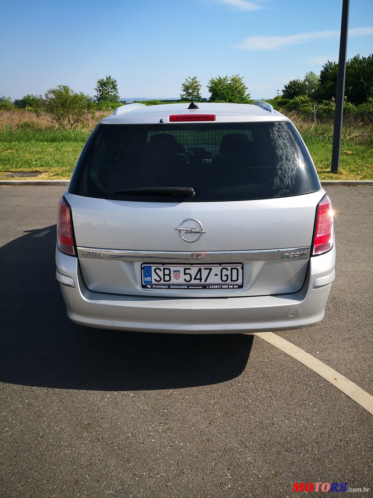 2009' Opel Astra H A-H SW photo #3