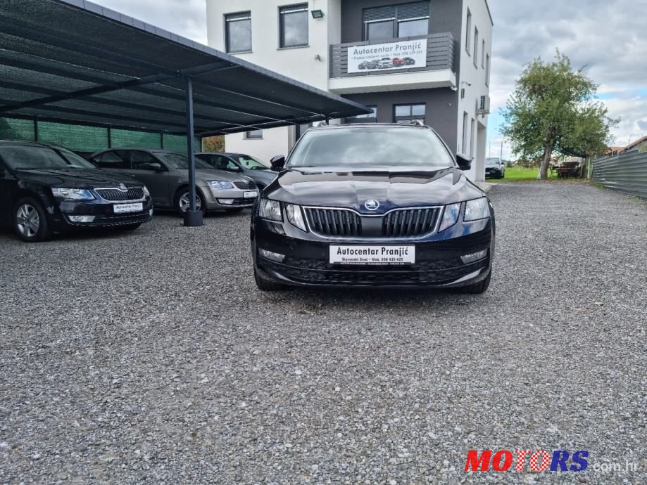 2017' Skoda Octavia Combi photo #2