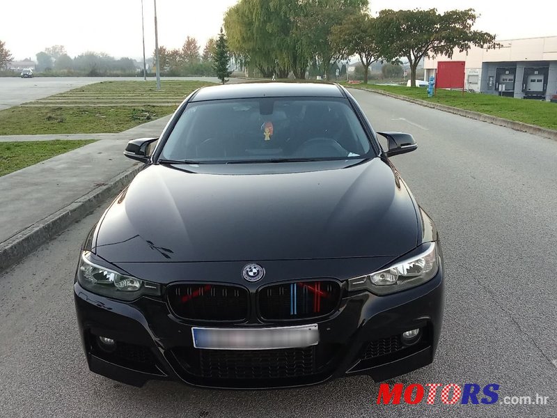 2012' BMW Serija 3 318D Touring photo #4