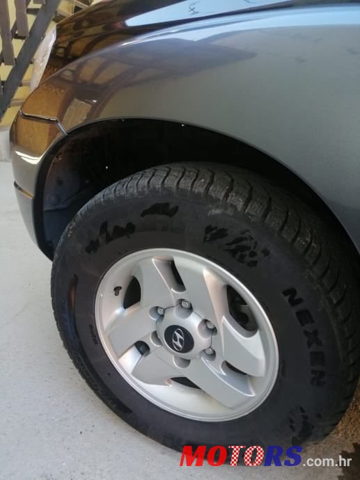 2006' Hyundai Terracan photo #2