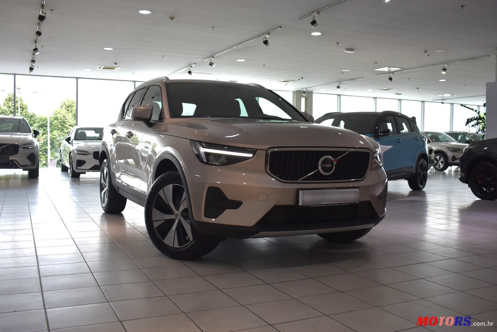 2024' Volvo XC40 photo #3