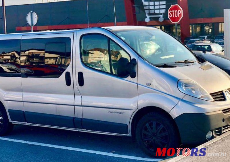 2008' Renault Trafic 2,0 Dci photo #1