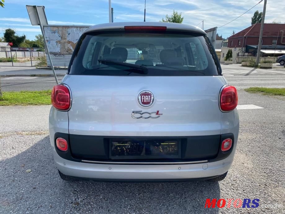 2013' Fiat 500L photo #5
