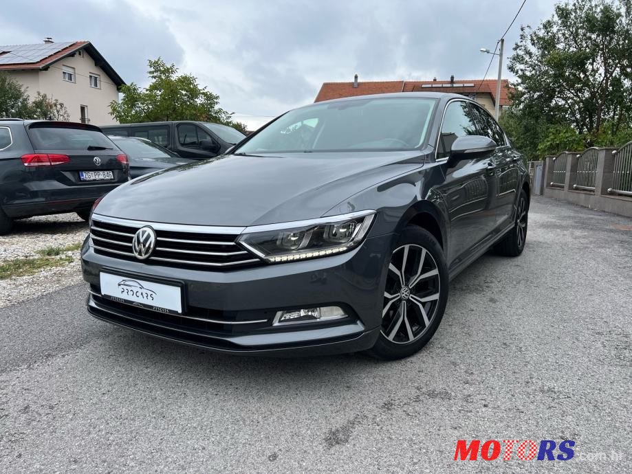 2015' Volkswagen Passat photo #1