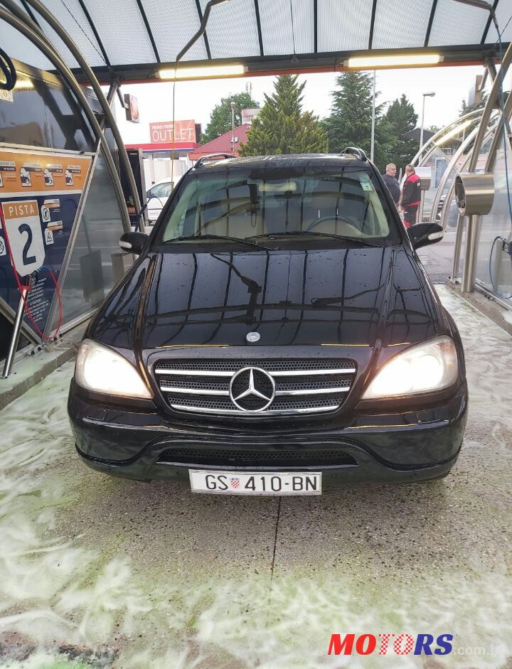 2001' Mercedes-Benz ML 400 CDI V8 AMG photo #3
