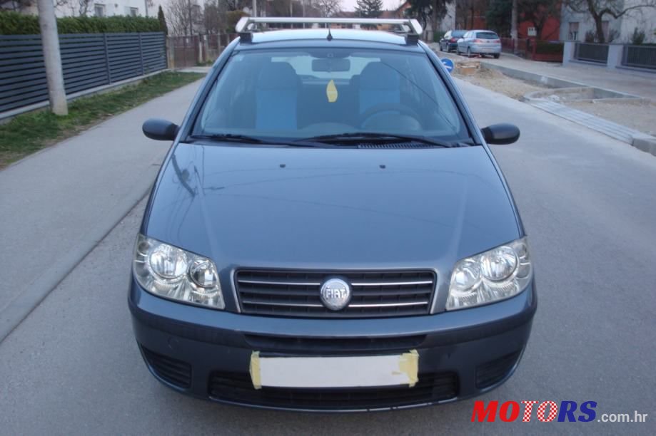 2004' Fiat Punto photo #2