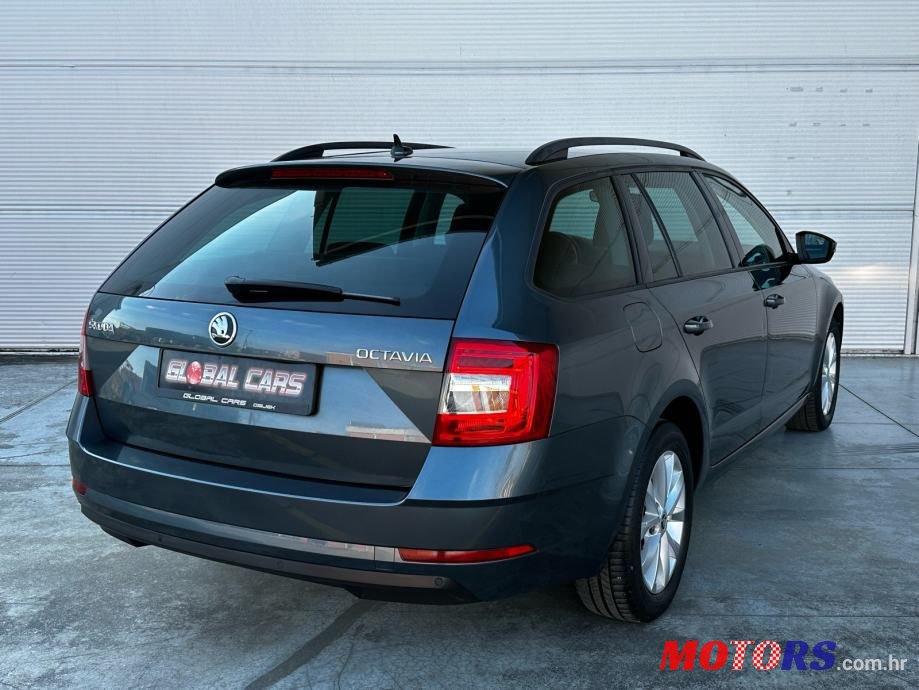 2017' Skoda Octavia Combi photo #4