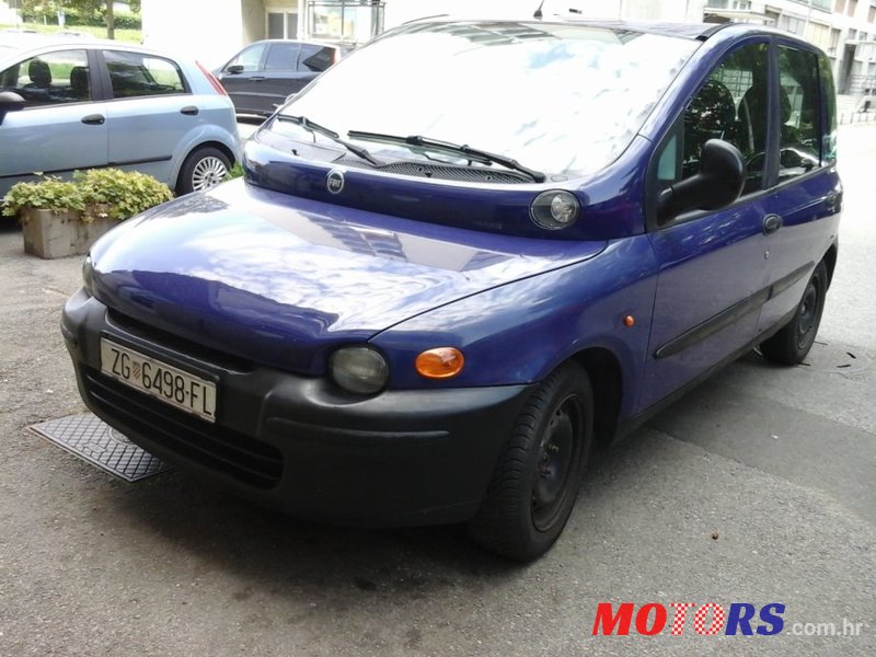 2002' Fiat Multipla photo #1