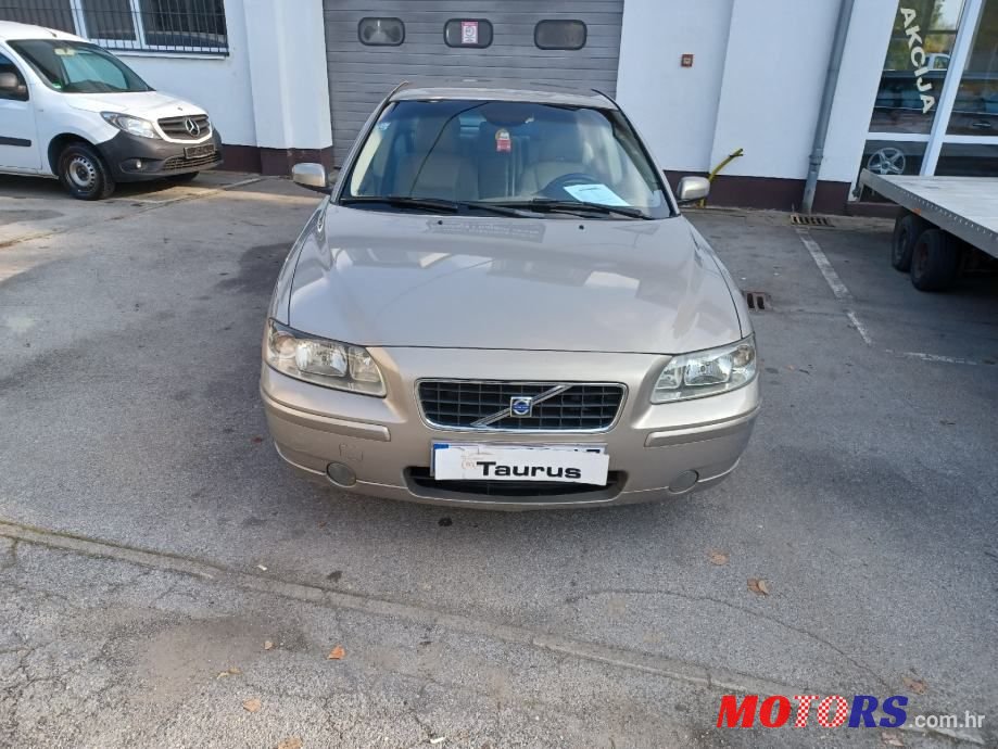 2005' Volvo S60 2,4 D photo #2