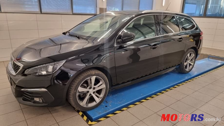 2020' Peugeot 308 Sw photo #2