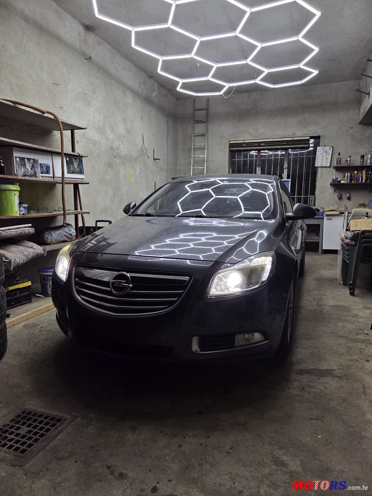 2010' Opel Insignia 2,0 Cdti photo #2