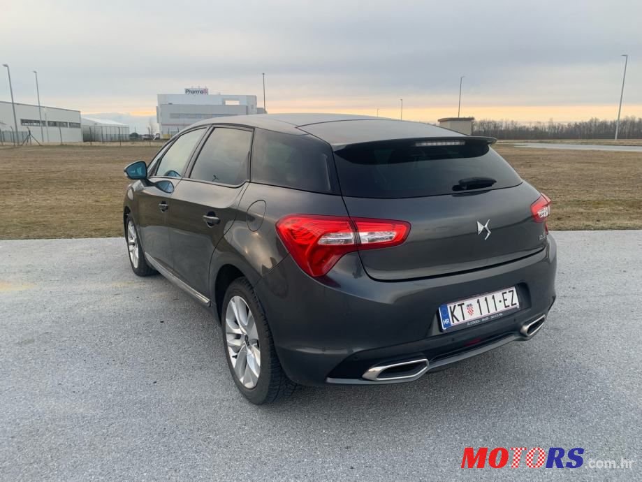 2015' Citroen DS5 150 S&S photo #6