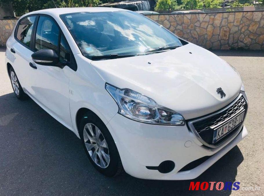 2014' Peugeot 208 1,4 Hdi photo #1