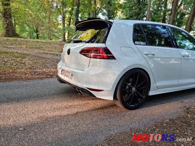 2016' Volkswagen Golf 7 Golf R photo #4